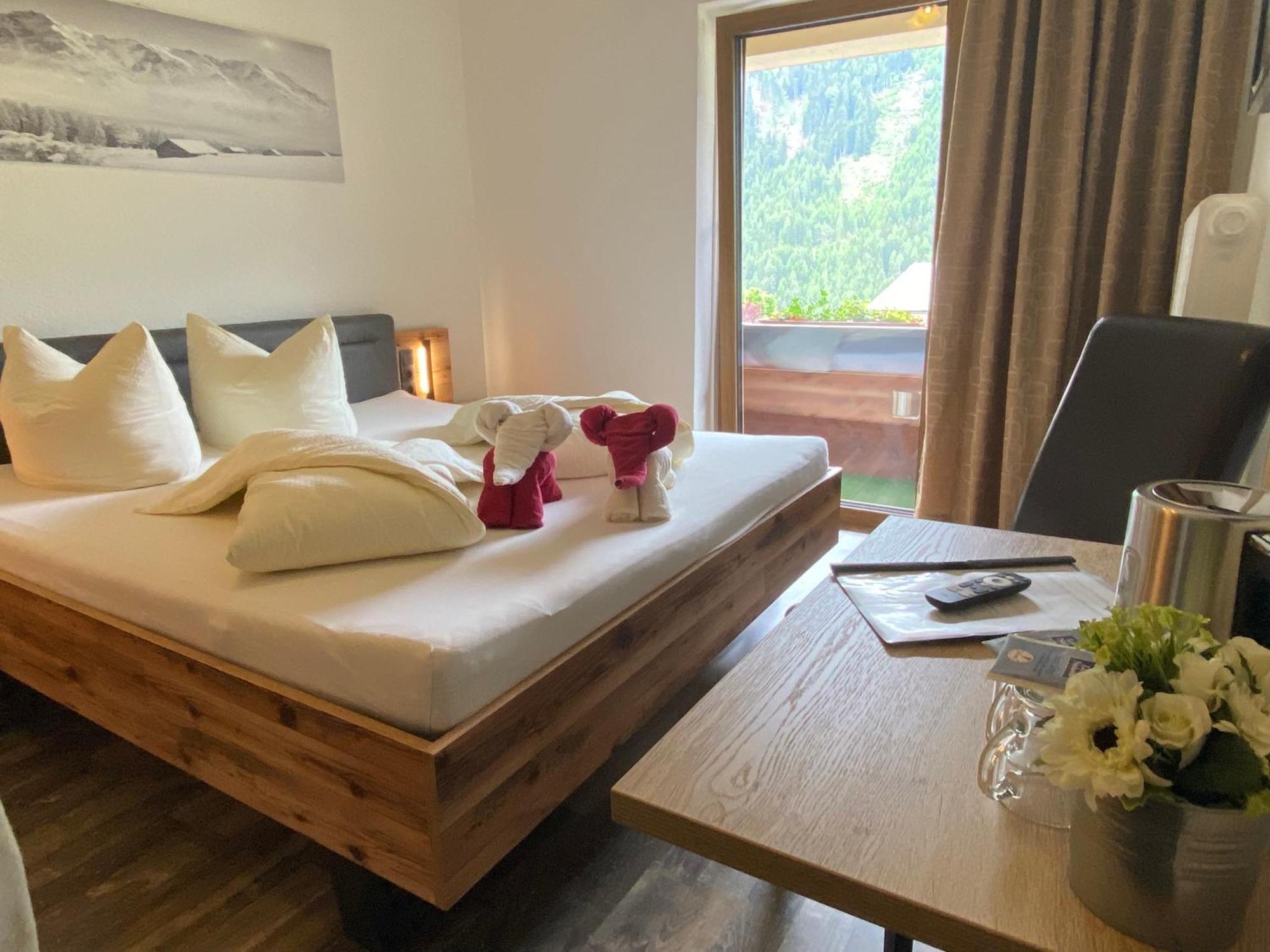 Pension Jagerhof - Sommercard Inkl - 5 Min Zum Hochzeiger Йерценс Екстериор снимка