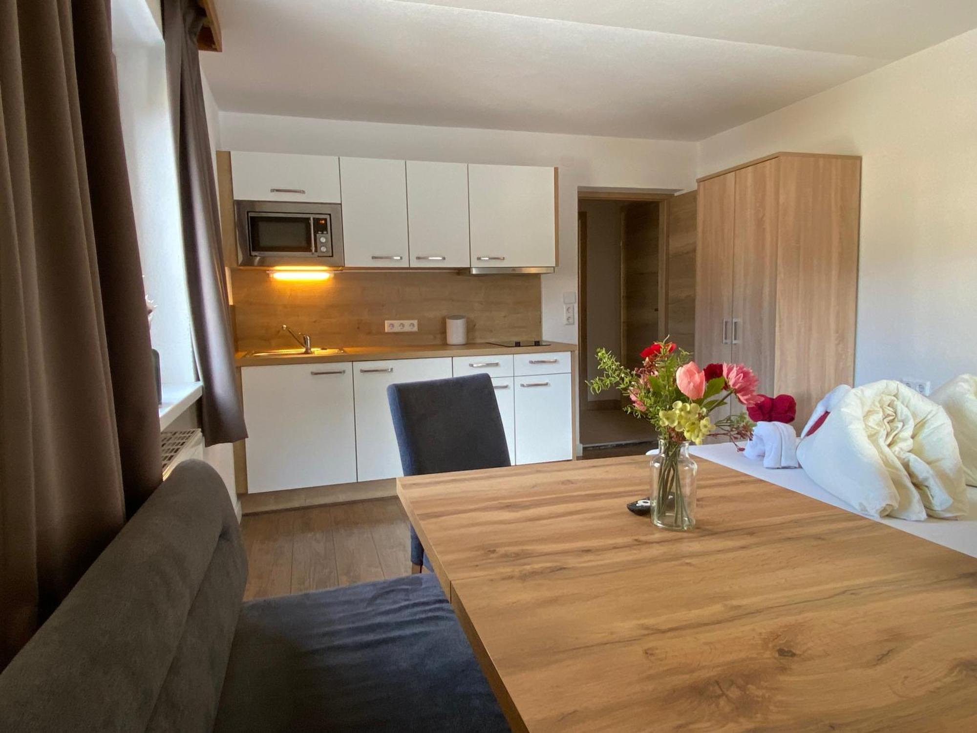 Pension Jagerhof - Sommercard Inkl - 5 Min Zum Hochzeiger Йерценс Екстериор снимка